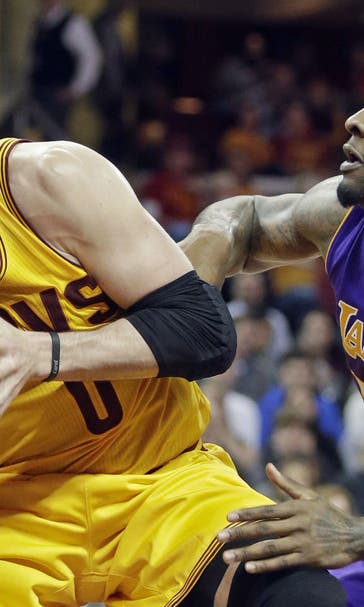 Cavaliers' big three hit on all cylinders